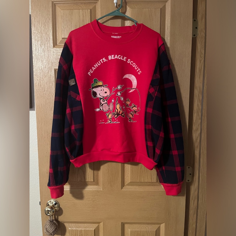 Upcycled Flannel Hoodie Snoopy ladies M/L. Smoke free home. One of a kind piece.